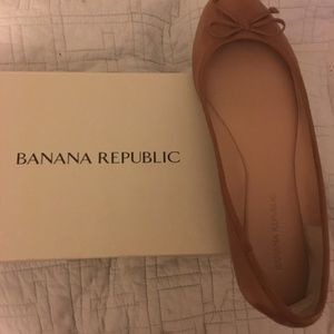 Banana Republic Ballet Flats